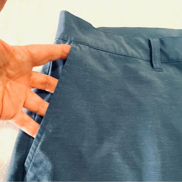 TRAVIS MATHEW SHORTS - Picture 3 of 8